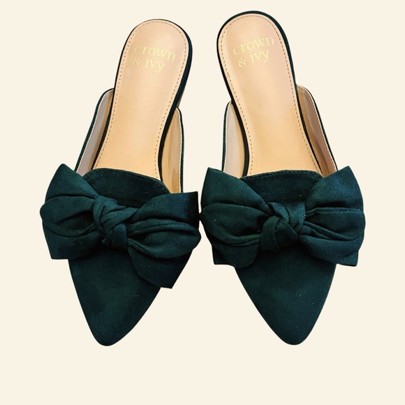 Crown & Ivy Green Bow Mules - Picture 1 of 16
